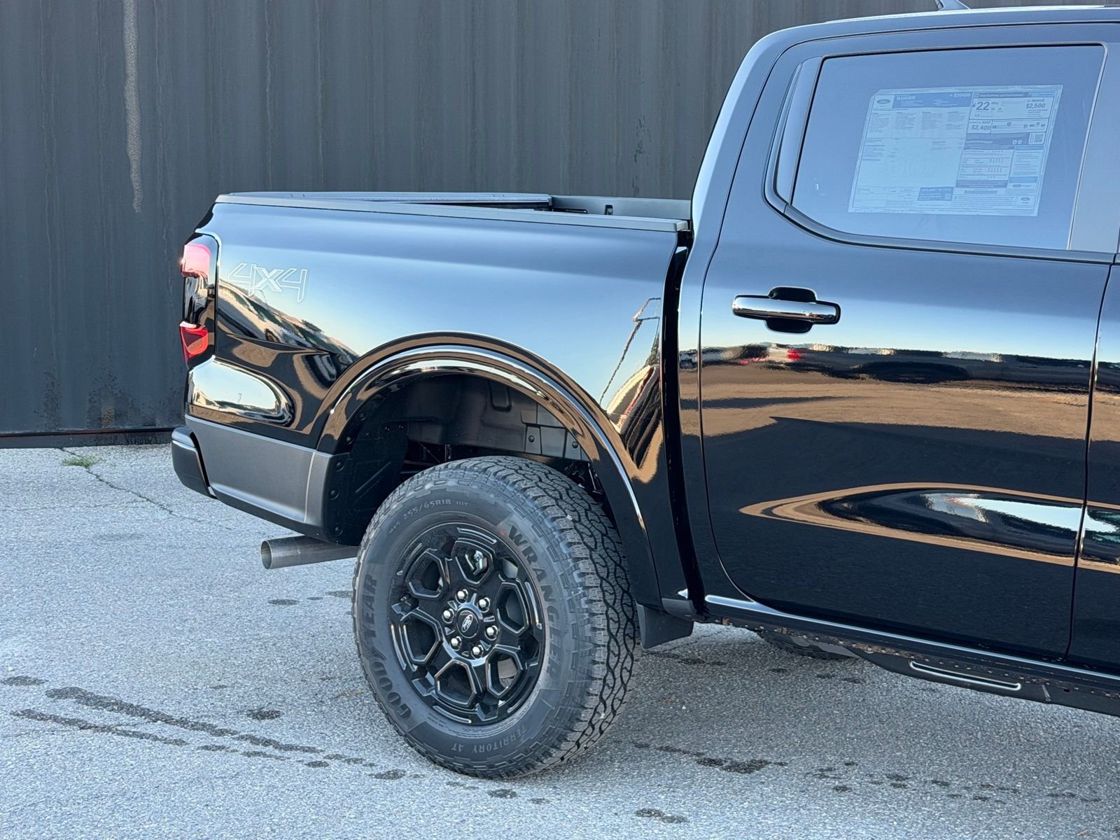 View vehicle photo 4