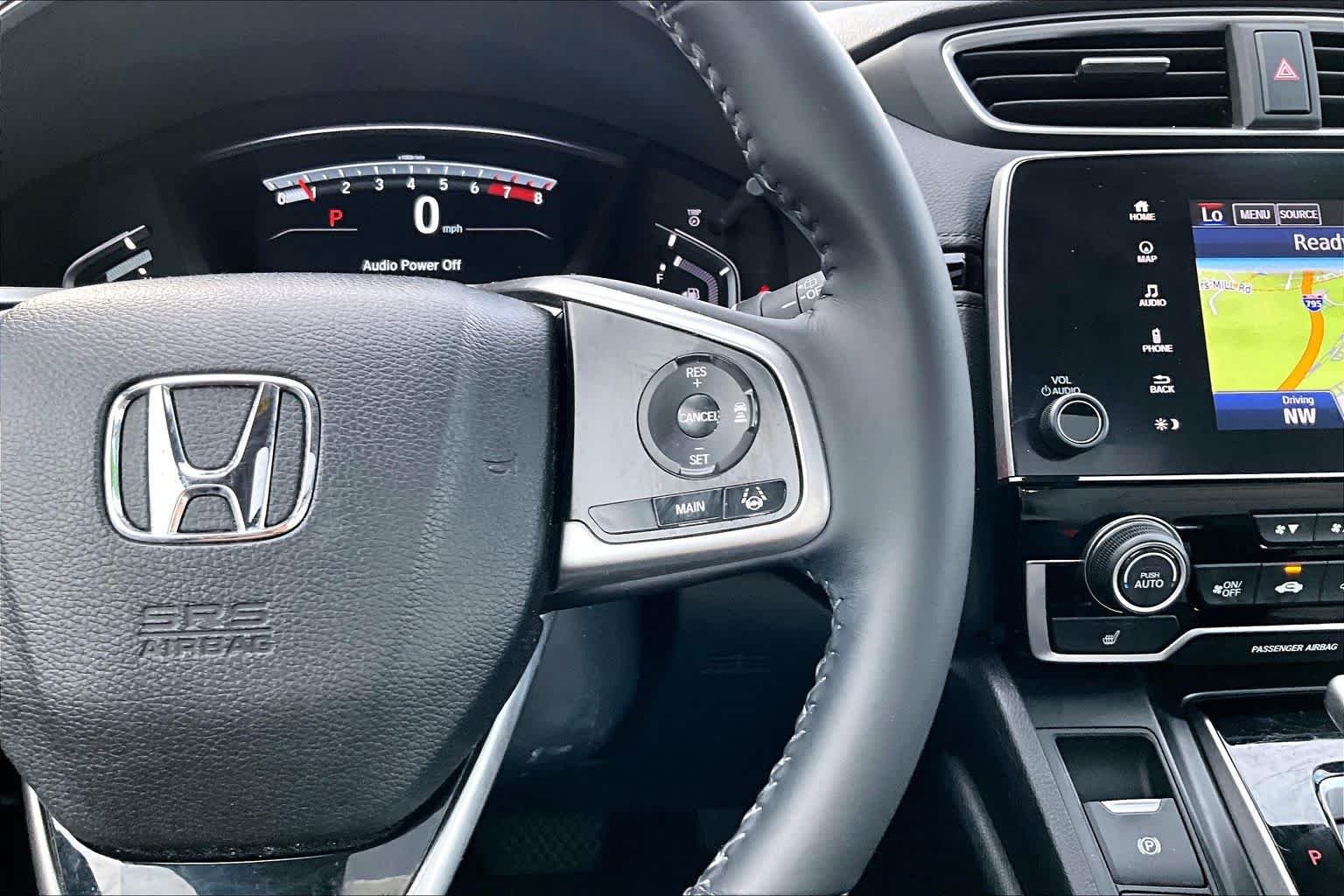 Used 2017 Modern Steel Metallic Honda Touring image 25