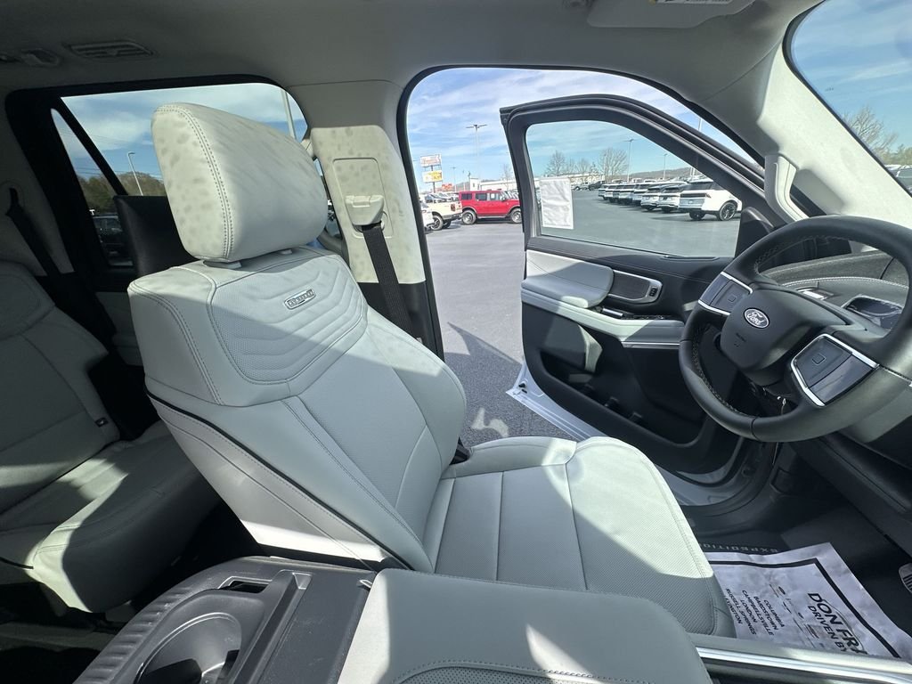 New 2026 Silver Ford Platinum image 15