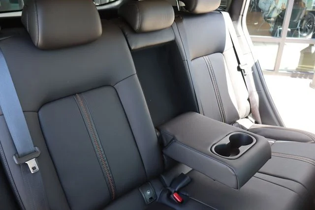 Used 2025 Machine Gray Mazda Premium image 16
