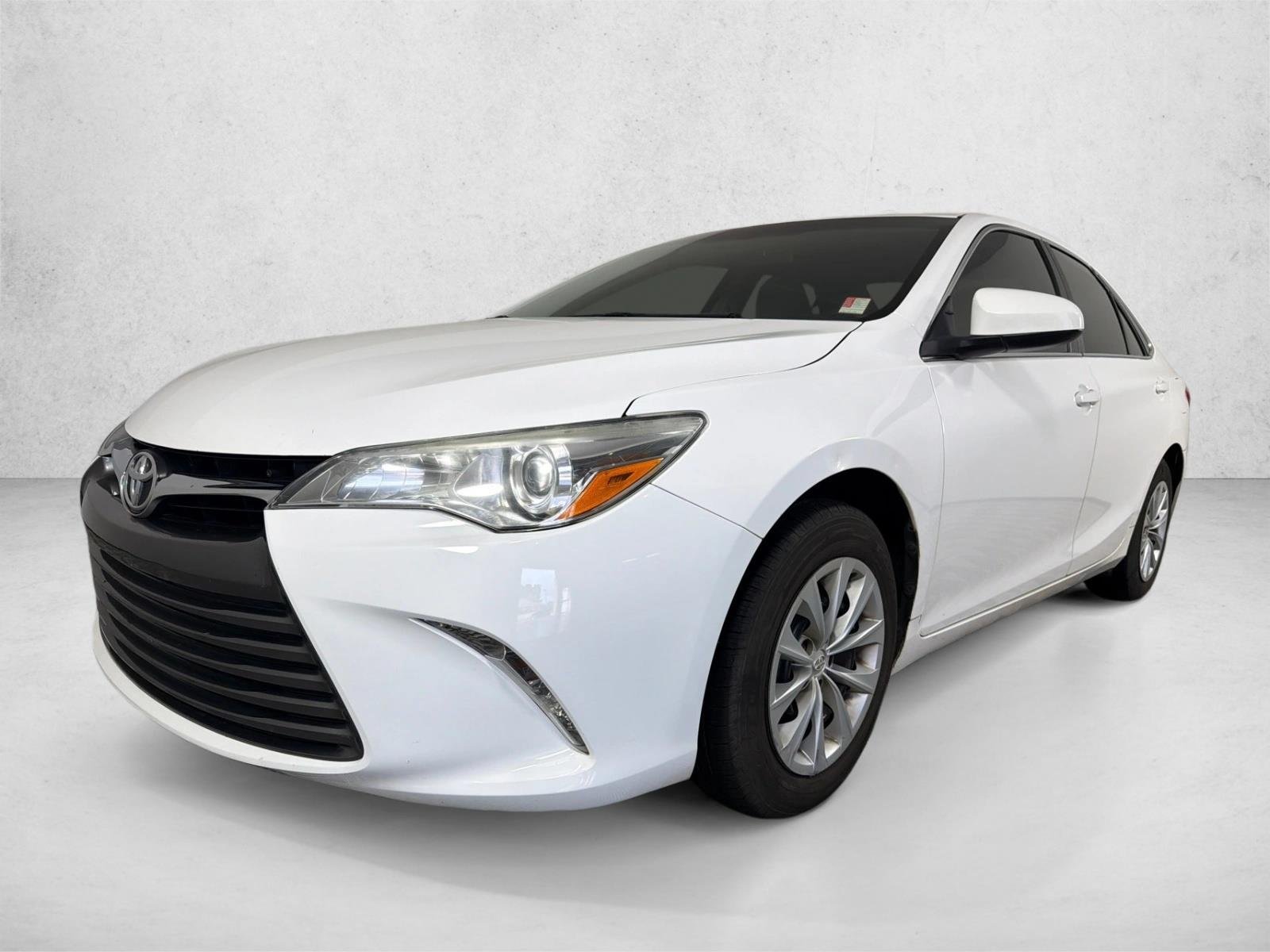 Used 2017 Super White [White] Toyota LE image 7
