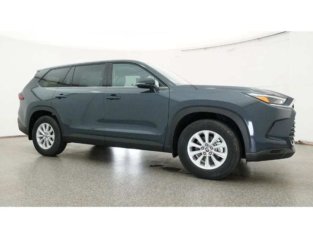 New 2026 White Toyota XLE image 35