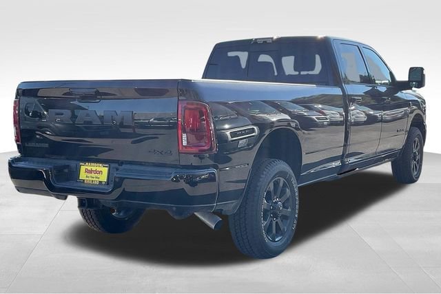 New 2025 Diamond Black Crystal Pearl-Coat Exterior Paint RAM Laramie image 38