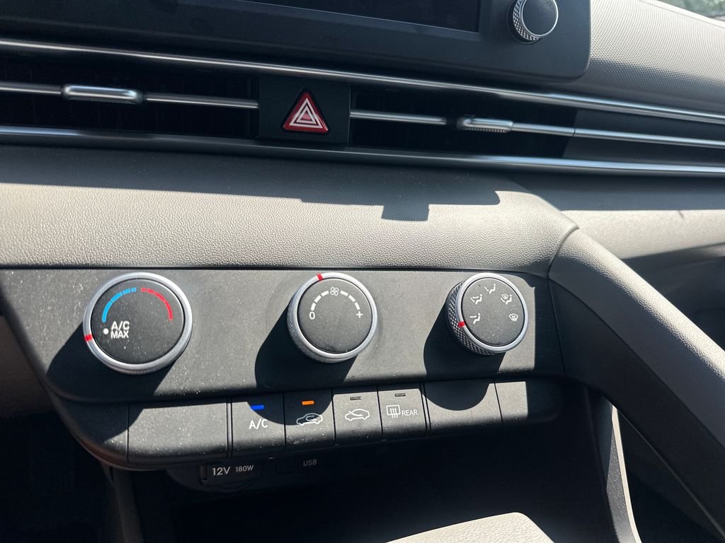Used 2026 Amazon Gray Hyundai SE image 16