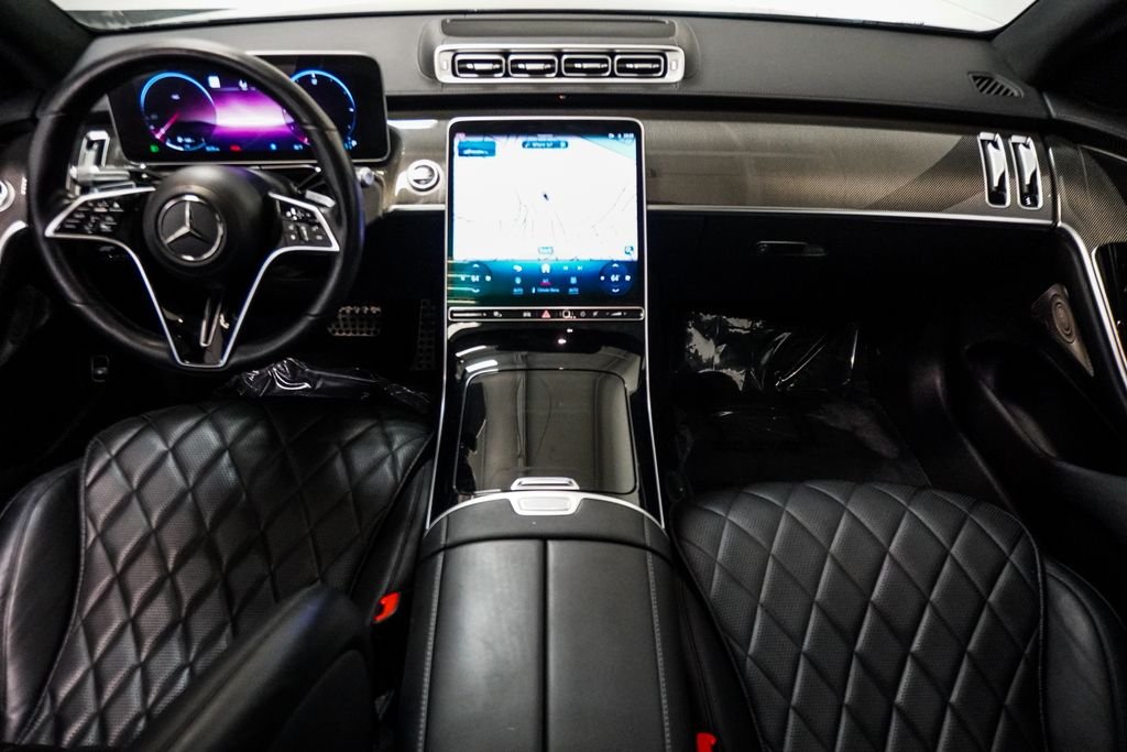 Used 2022 Gray Mercedes-Benz S 500 image 12