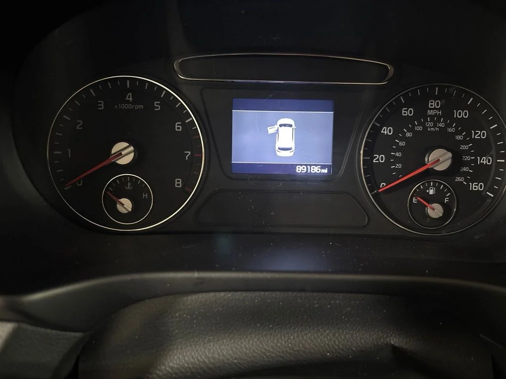 Used 2020 Black Kia LX image 16