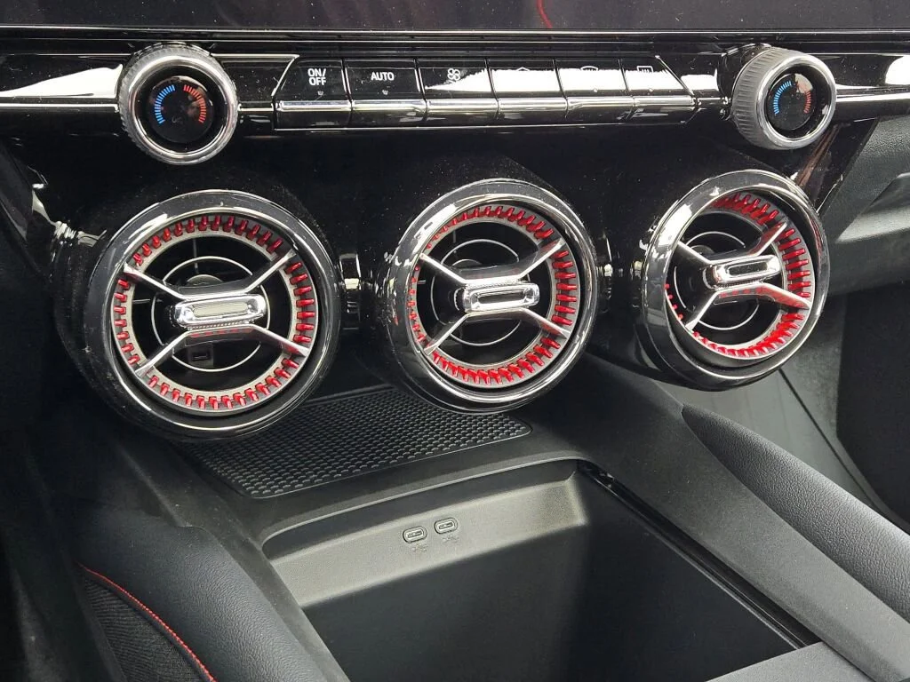 2025 Chevrolet Blazer EV RS - Photo 28