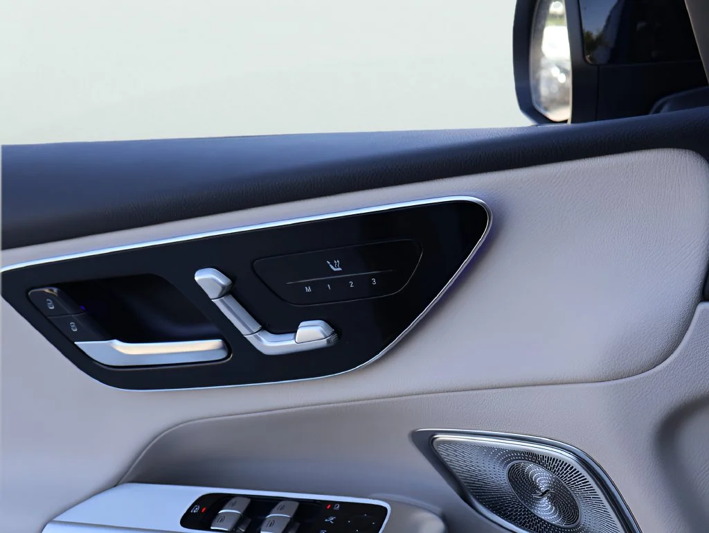 New 2027 Blue970 Mercedes-Benz GLC 300 image 38