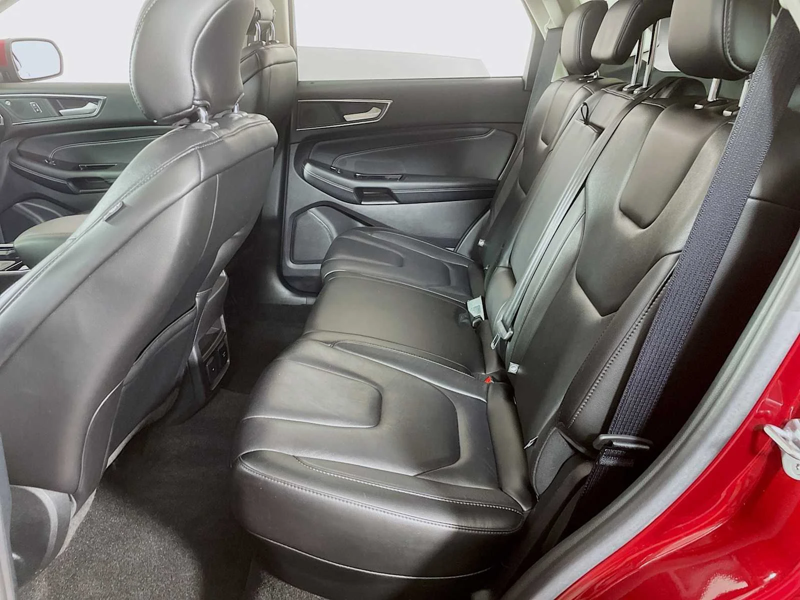 Used 2019 Ruby Red Metallic Tinted Clearcoat Ford Titanium image 23