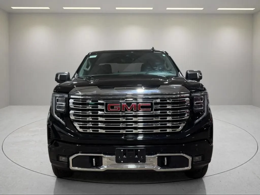 Certified Used 2026 Onyx Black GMC Denali image 6