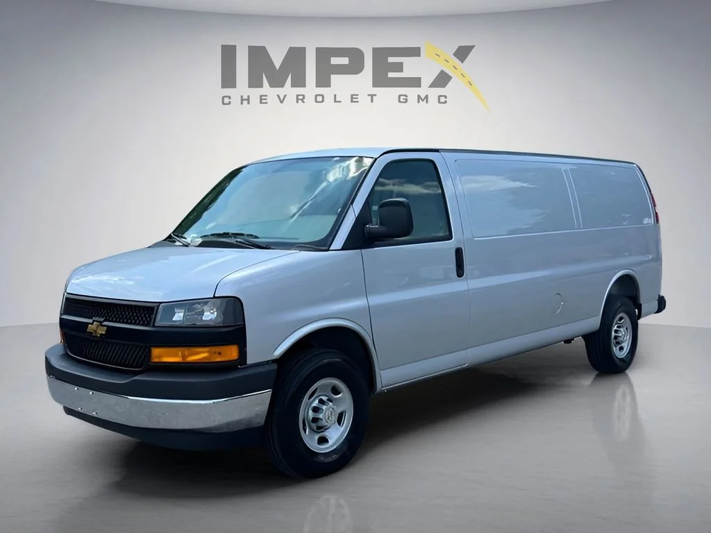 Silver Ice Metallic 2026 Chevrolet Express Cargo 3500 RWD Van Rear-Wheel Drive 