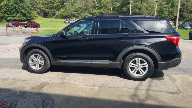 Used 2022 Agate Black Metallic Ford XLT image 11