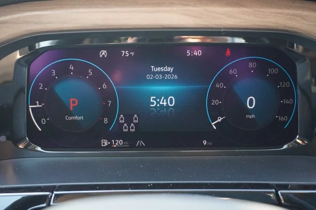 New 2026 Opal White Pearl Volkswagen 2.0T SE W/TECHNOLOGY image 27