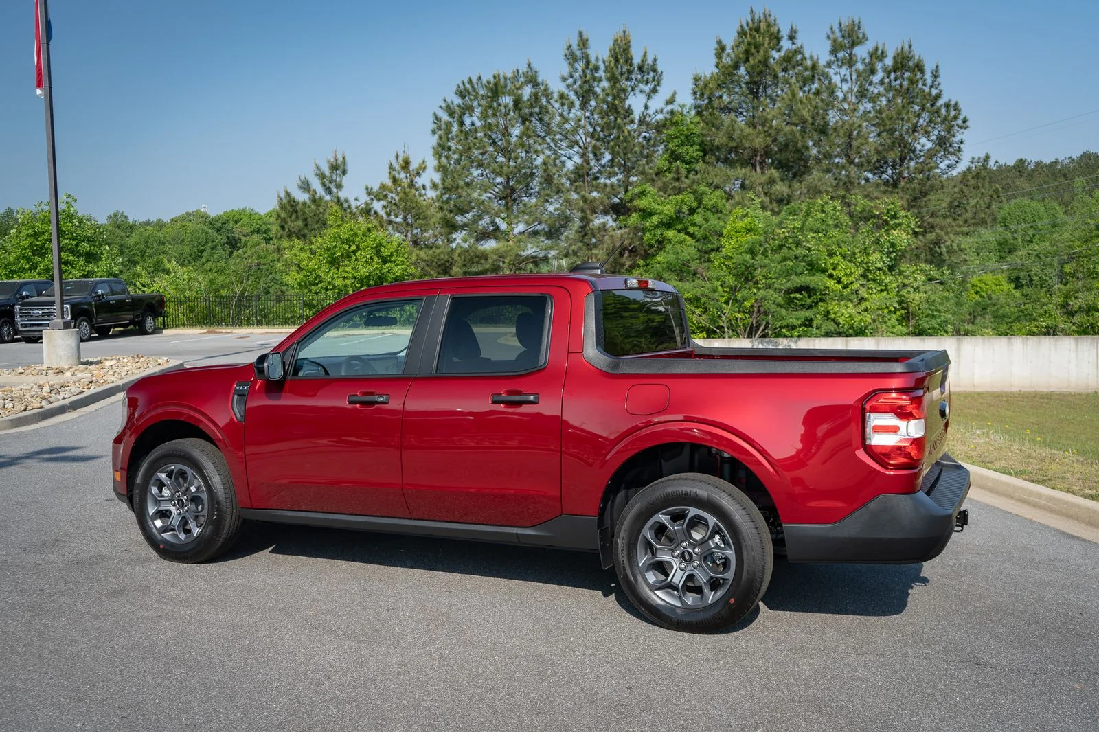 New 2026 Ruby Red Metallic Tinted Clearcoat Ford XLT image 7