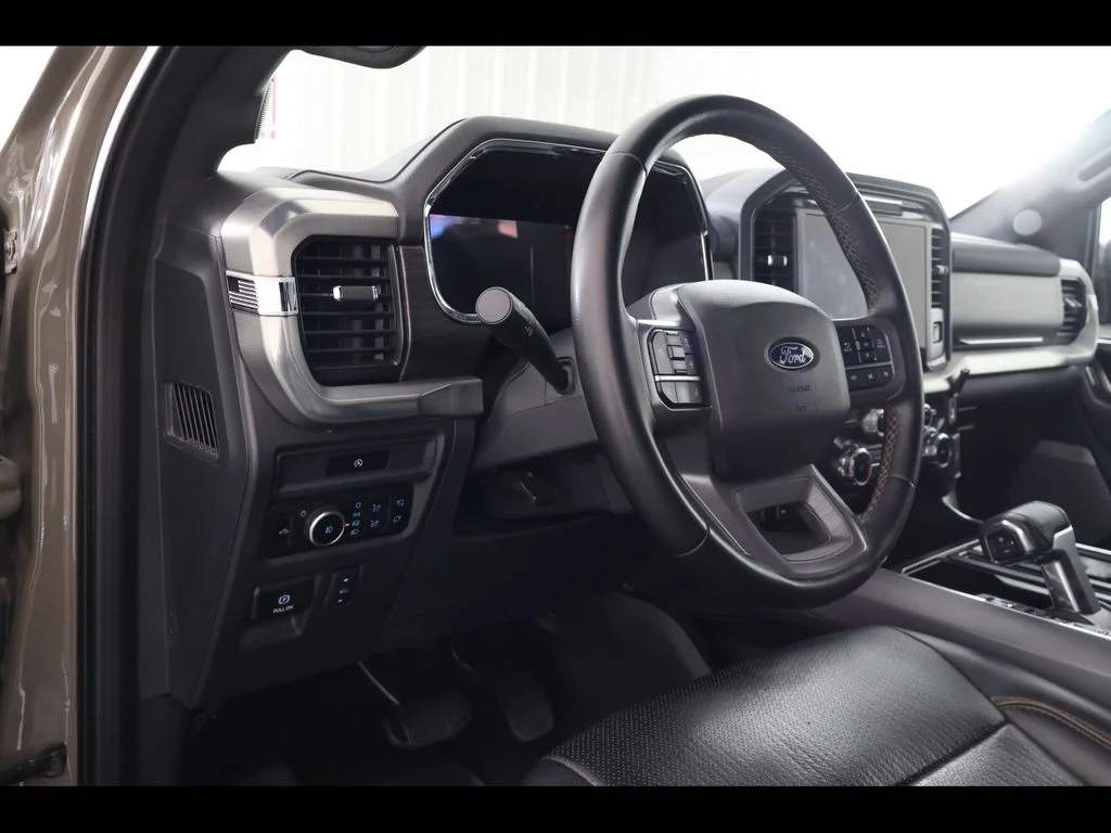 Used 2025 Gray Ford Lariat image 12