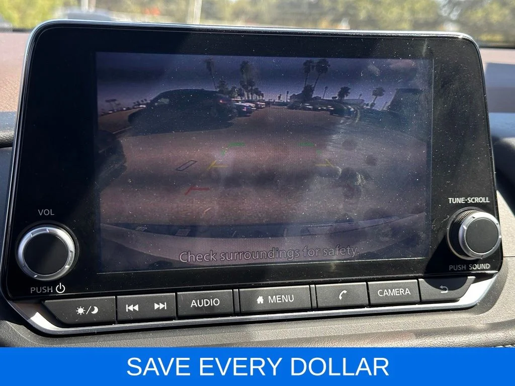 Used 2023 White Nissan SV image 15