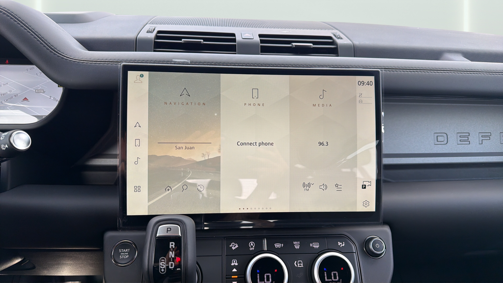 New 2026 Santorini Black Land Rover V8 image 22