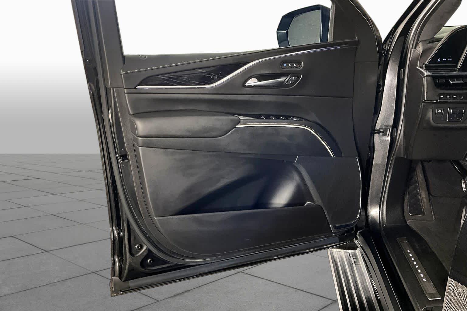 Used 2024 Black Diamond Tricoat Cadillac AWD V-Series image 20