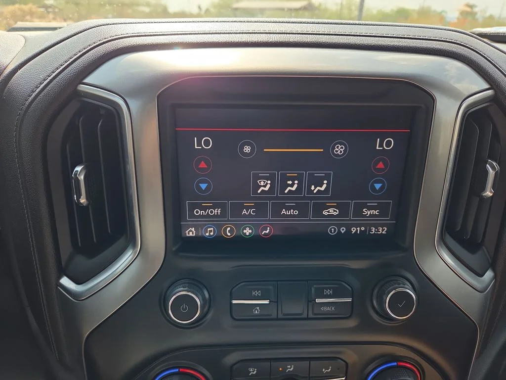 Used 2022 Silver Chevrolet LT image 18