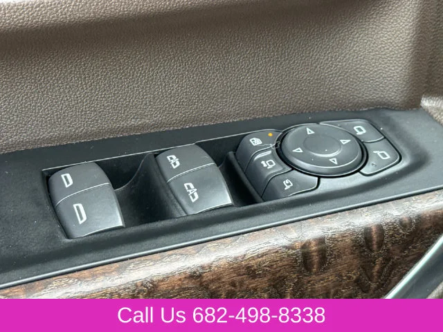 Used 2023 White GMC Denali image 22