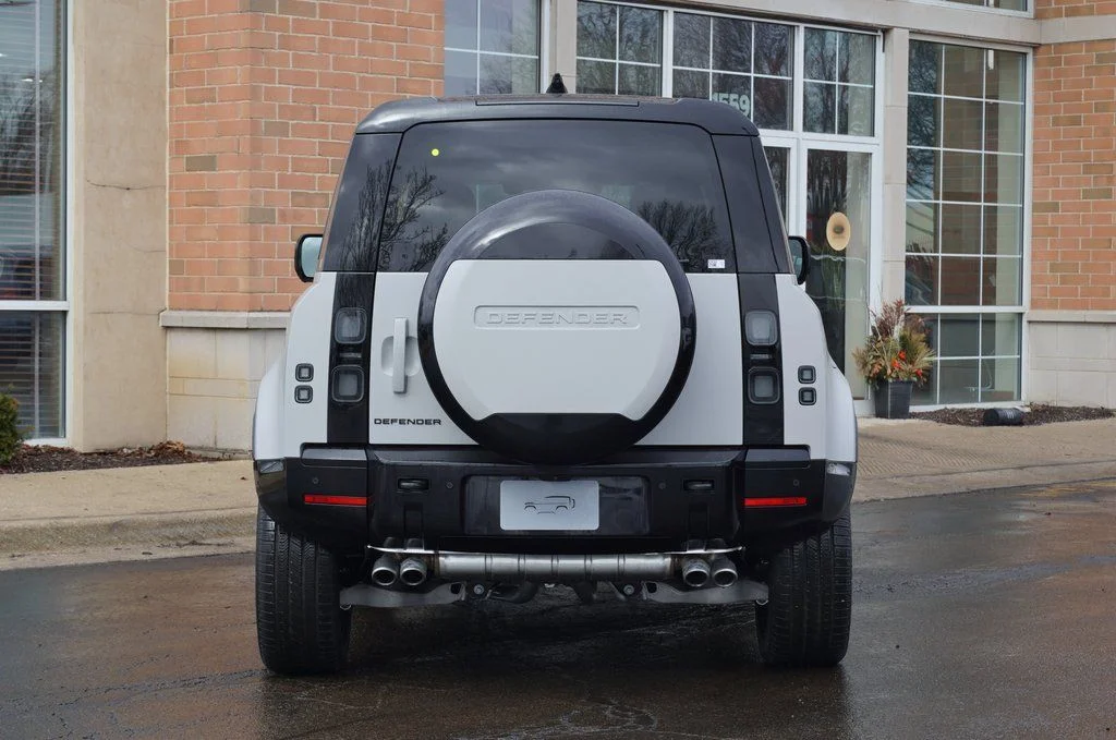 Certified Used 2026 Gray Land Rover X-Dynamic SE image 5
