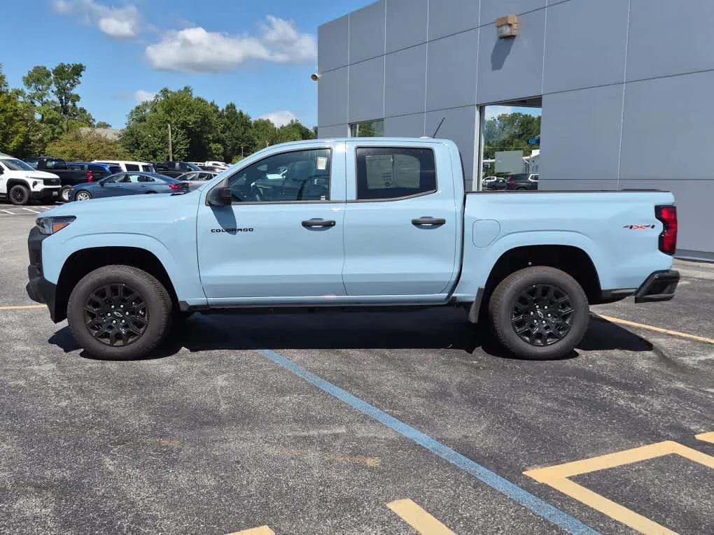 Certified Used 2026 Snowdrift Metallic Chevrolet 4WD Work Truck image 5