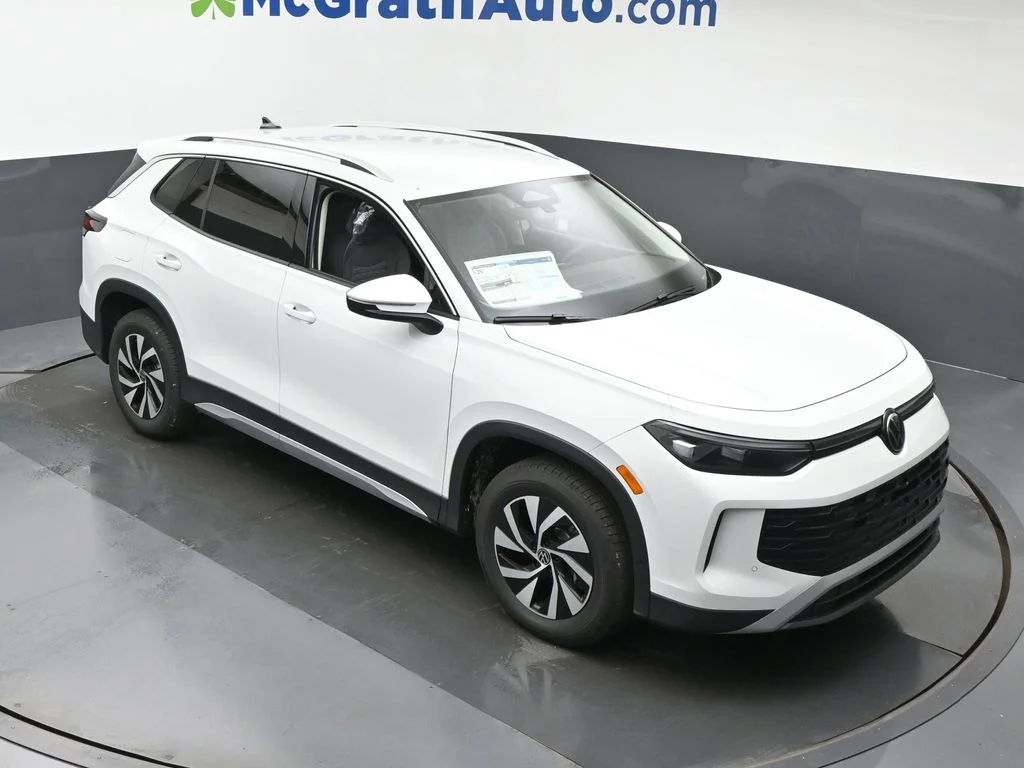 New 2026 Pure White Volkswagen 2.0T S image 3