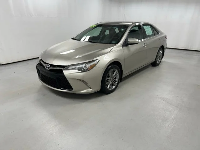 Used 2017 Toyota Camry SE with VIN 4T1BF1FK5HU709402 for sale in New Castle, PA