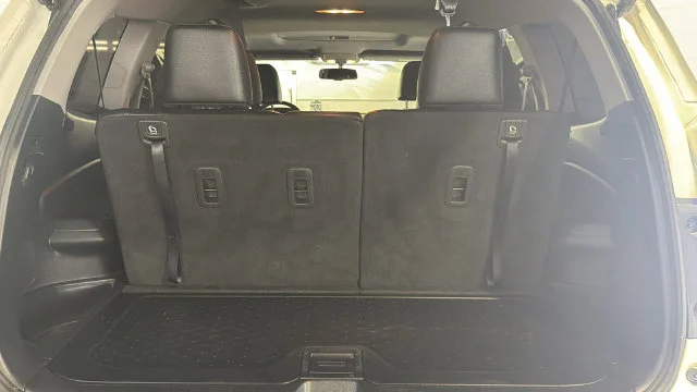 Used 2017 White Honda EX-L image 10