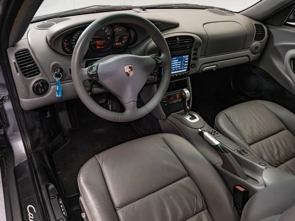 Used 2002 Seal Grey Metallic Porsche Carrera image 4