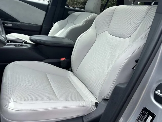 Certified Used 2025 CELESTIAL SILVER Lexus 350 Premium image 33