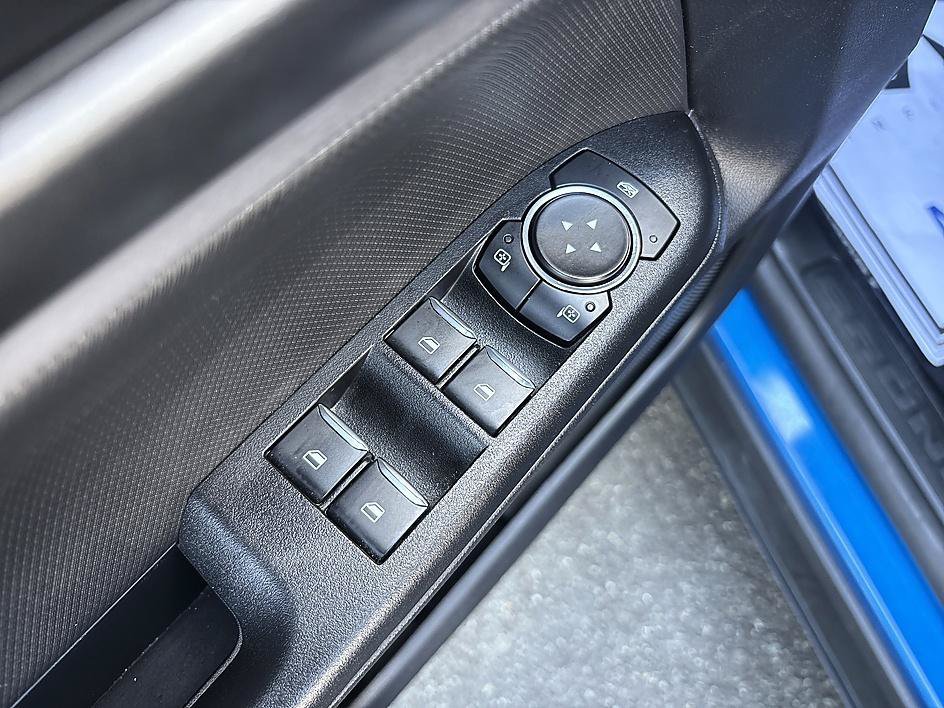 Used 2025 Velocity Blue Metallic Ford Badlands image 10