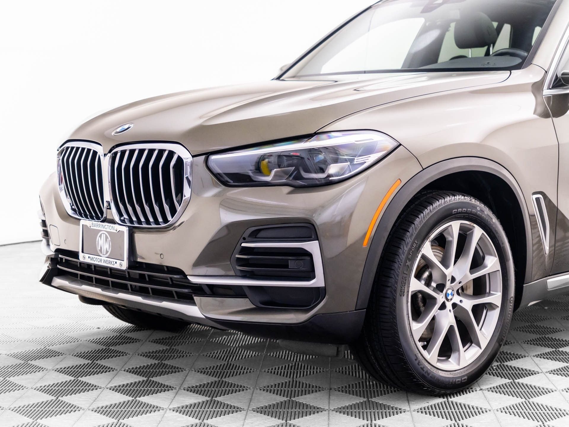 Used 2022 Green BMW xDrive40i image 38