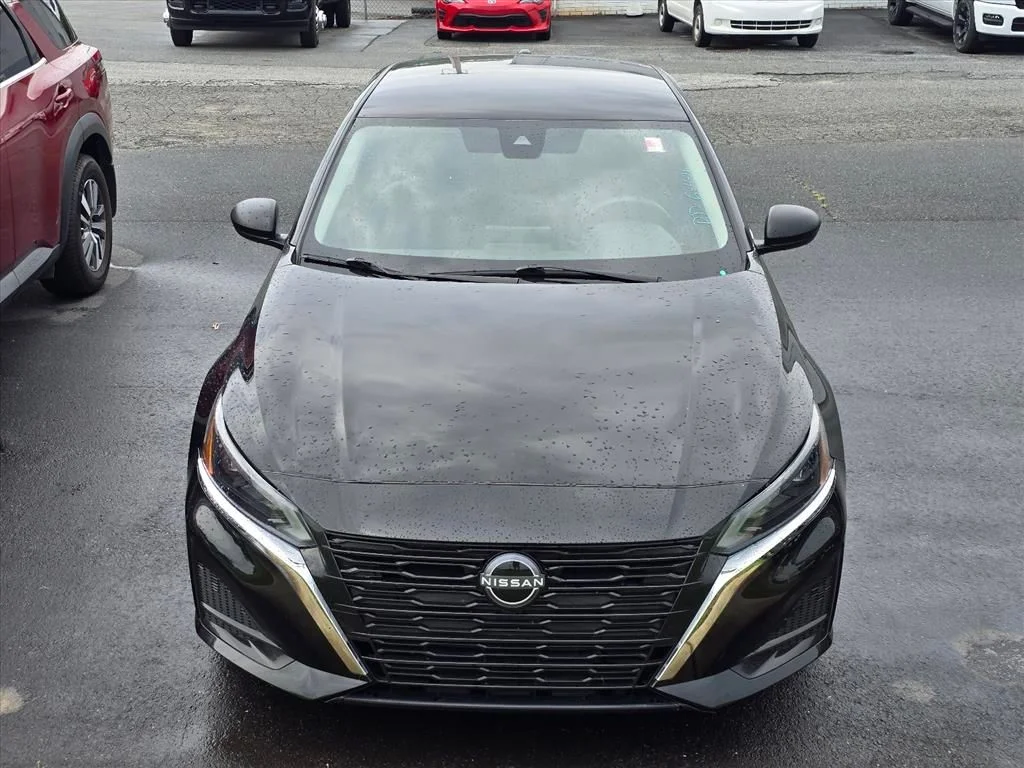 Used 2025 Black Nissan 2.5 SV image 8