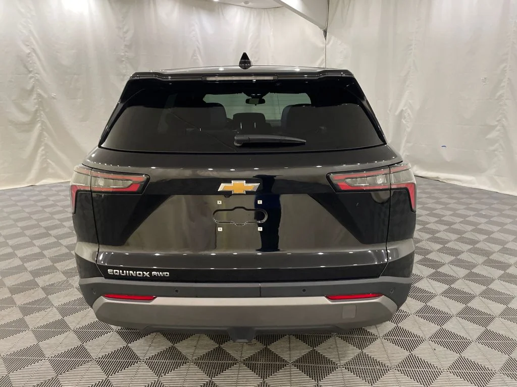 Used 2026 Mosaic Black Metallic Chevrolet AWD LT image 6