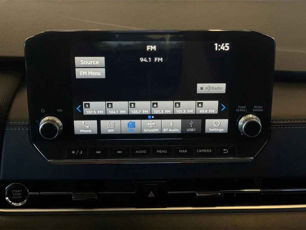 Used 2022 Gray Mitsubishi SE image 21