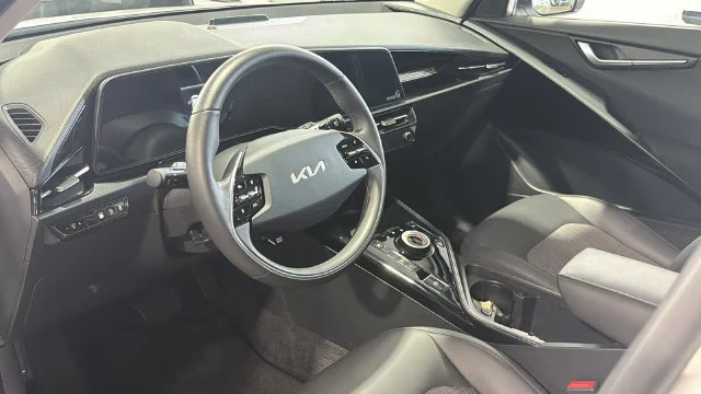 Certified Used 2025 White Kia EX image 24