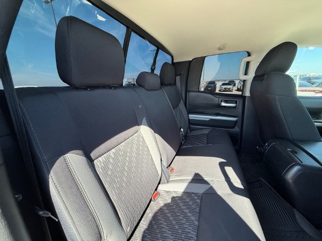 Used 2020  Toyota SR5 image 17