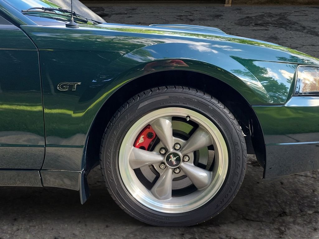Used 2001 Dark Highland Green Ford GT Bullitt Edition image 12