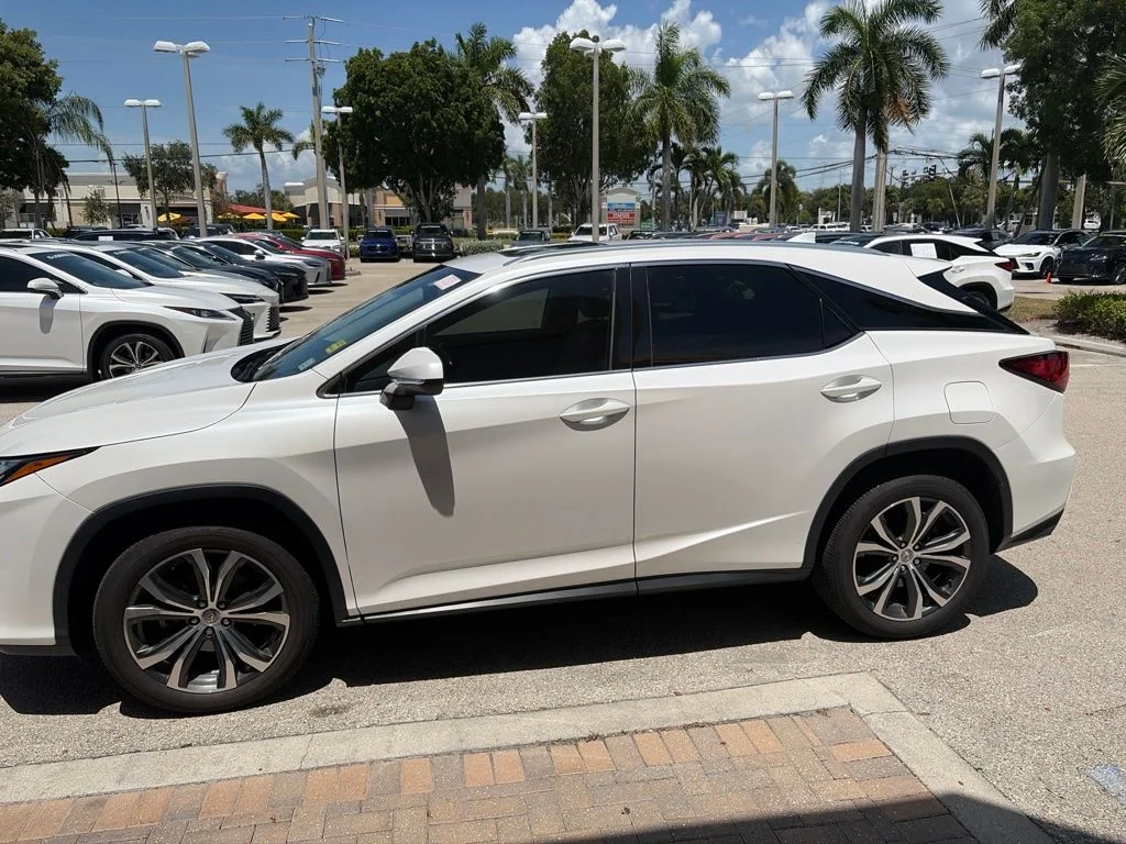 Used 2017 White Lexus 350 image 6
