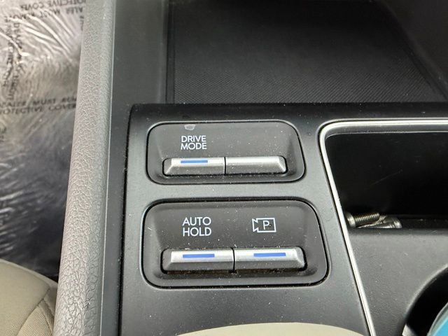 Used 2025 Red Hyundai SEL image 26