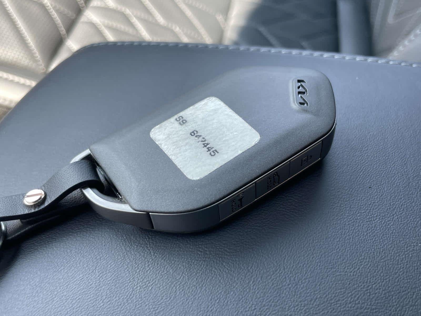Certified Used 2025 Glacial White Pearl Kia SX-Prestige X-Line image 4