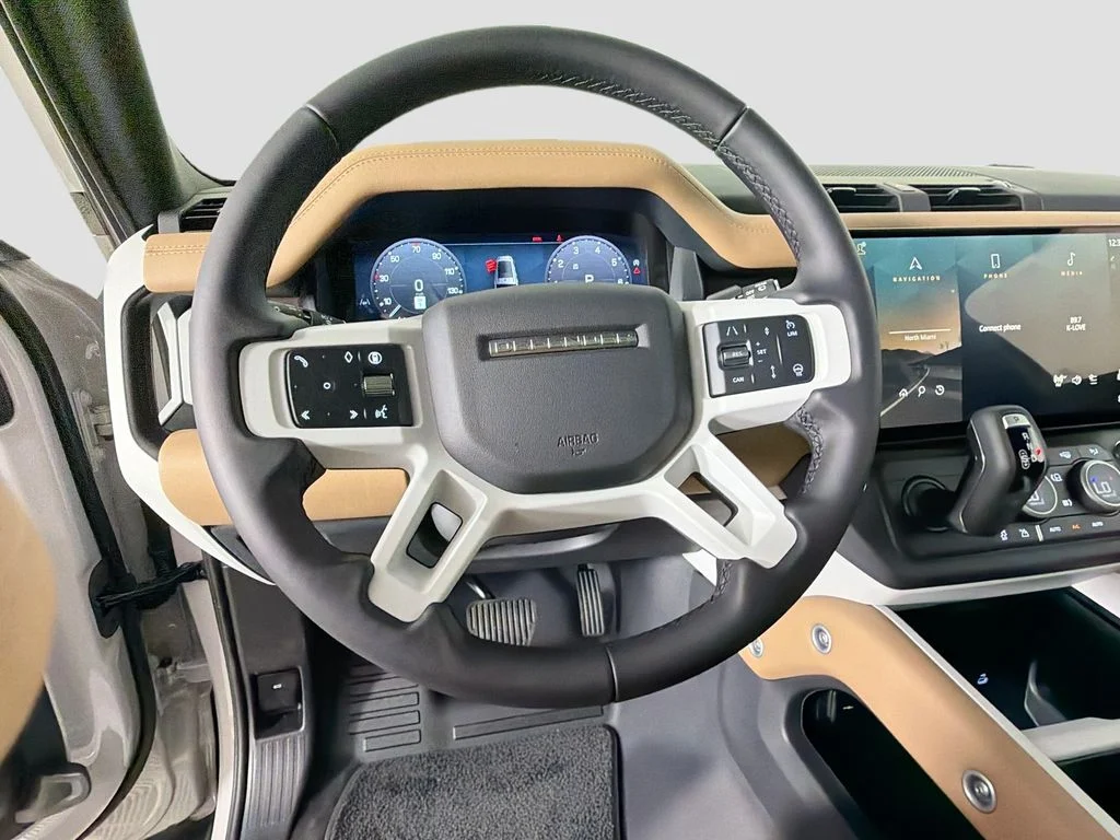New 2026 Borasco Grey Land Rover X-Dynamic SE image 11