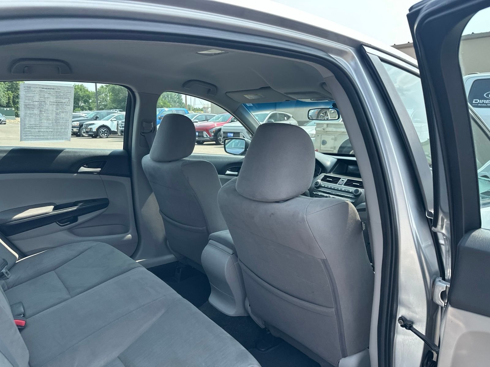 Used 2012 Silver Honda LX image 27