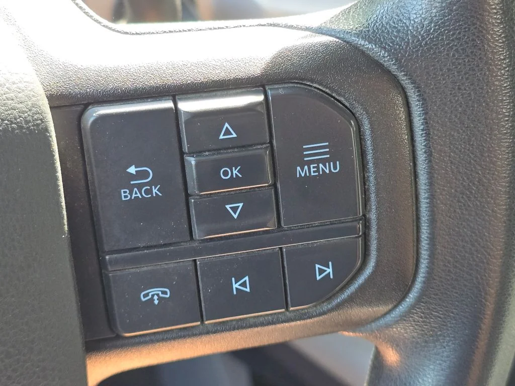 Used 2023  Ford XLT image 12