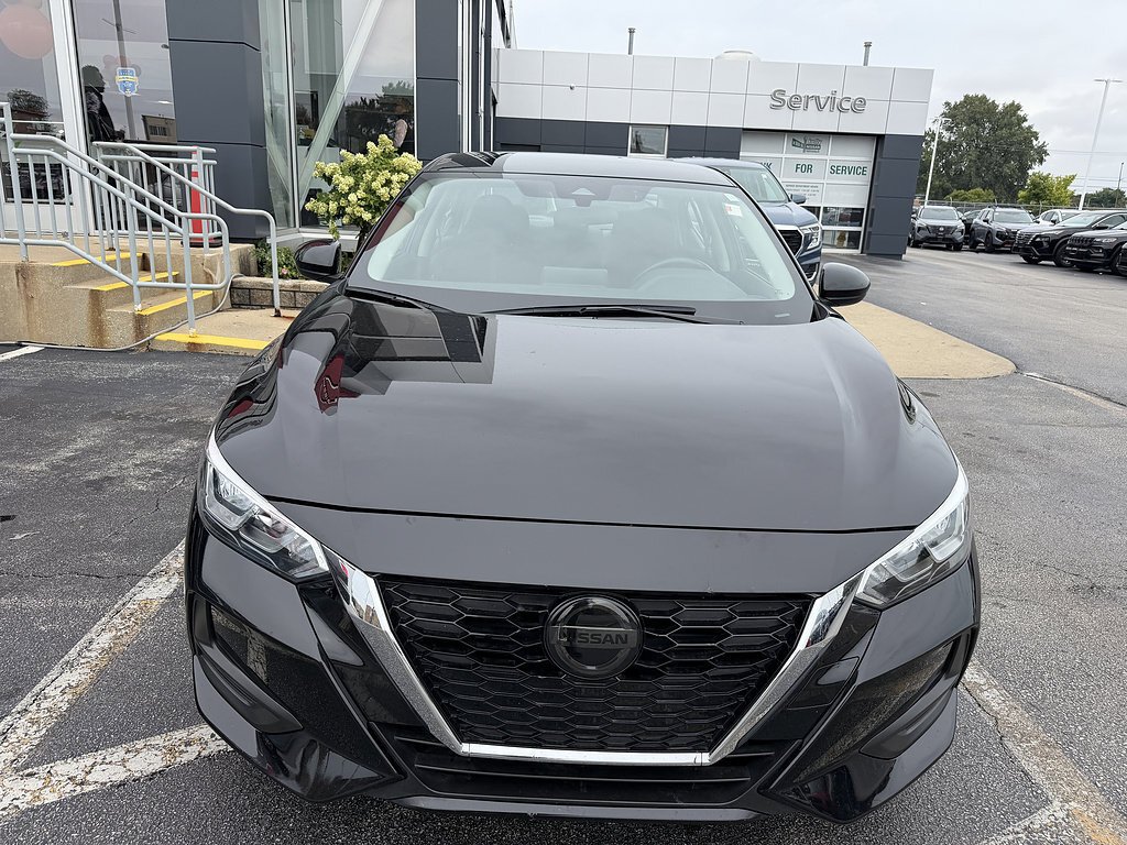 Used 2022 Super Black Nissan SV image 27