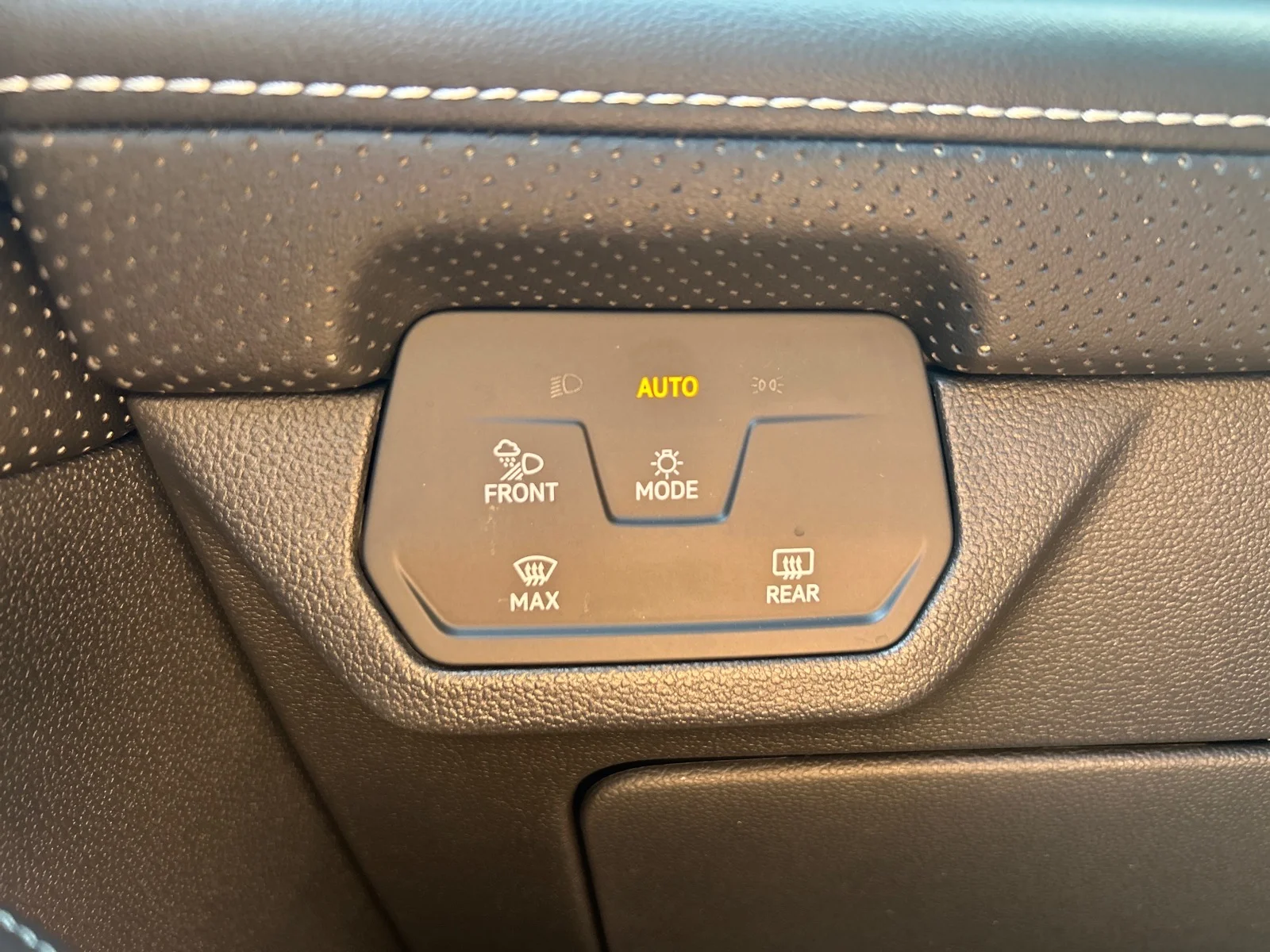Certified Used 2024  Volkswagen SEL R-Line 4Motion image 14