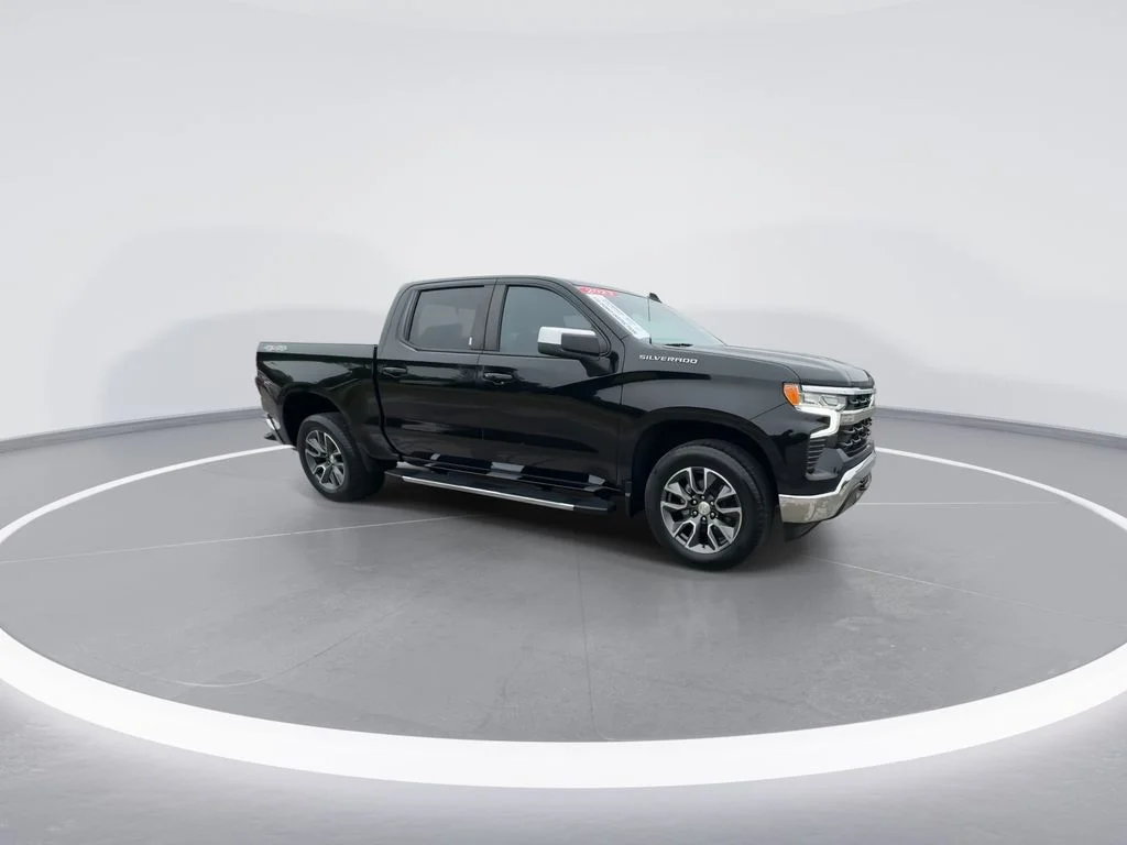 Used 2023 Black Chevrolet LT image 2