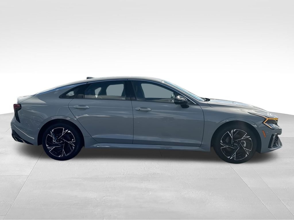 Used 2025 Gray Kia GT-Line image 9