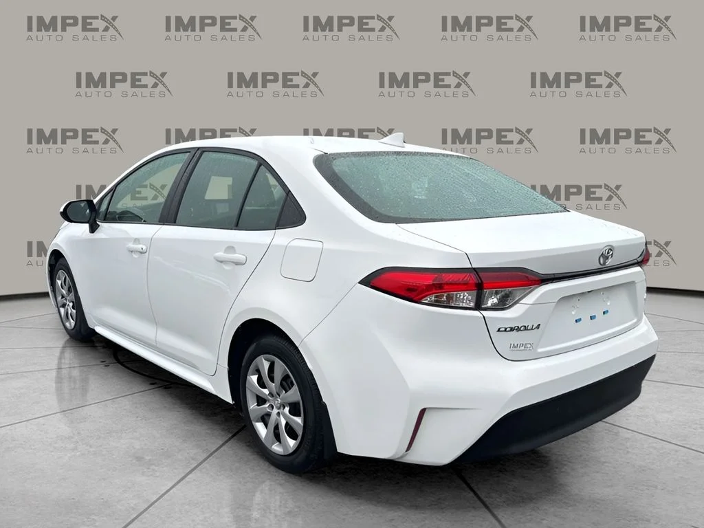 Used 2025 White Toyota LE image 3